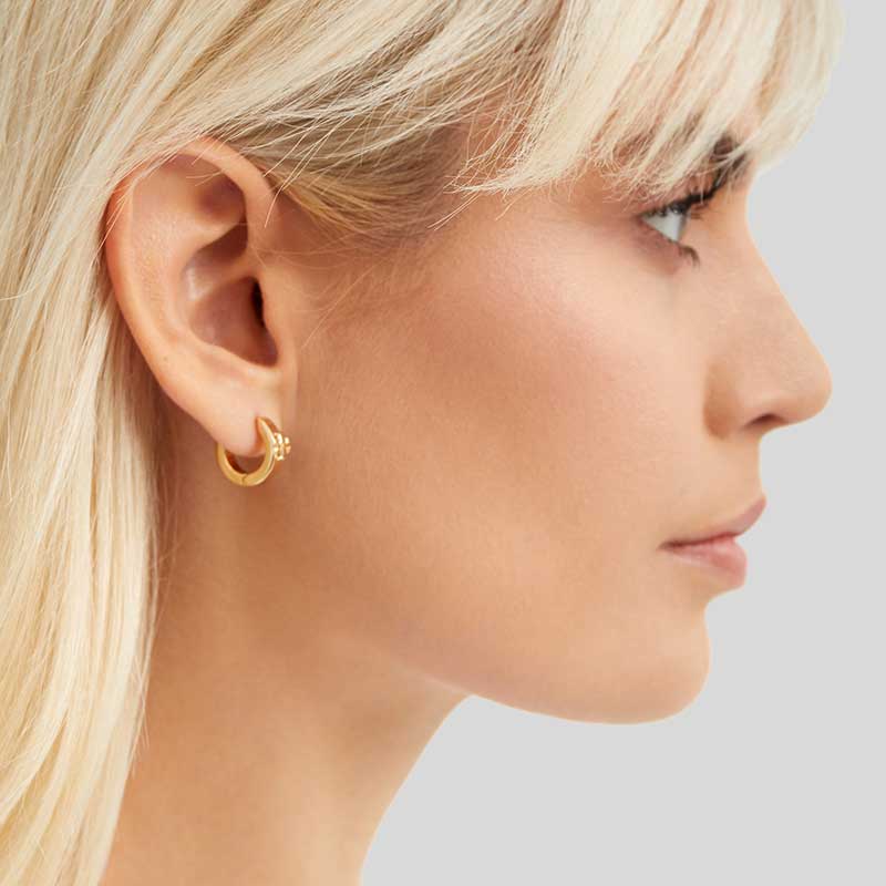 TORY BURCH Kira Huggie Earring Tory Gold 155514