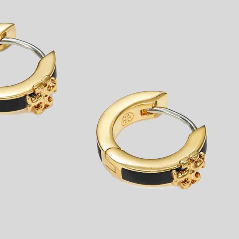 TORY BURCH Kira Enamel Huggie Earring Tory Gold/Black 155515